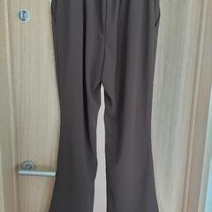 タグ付き😊タック入りブラウンパンツ🤎Lサイズの画像