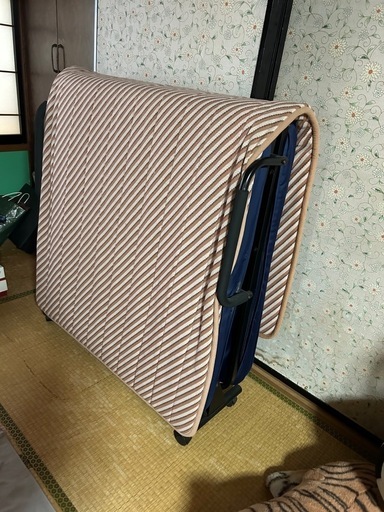 折りたたみベッド シングルサイズ【引取希望】