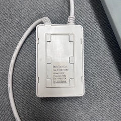 プロジェクター用電動スクリーン　中古