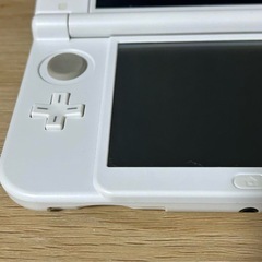 Nintendo 3ds LLの画像