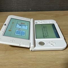 Nintendo 3ds LLの画像