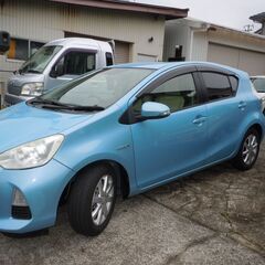 H25年式　アクアS　2WD　AT　　の画像