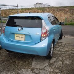 H25年式　アクアS　2WD　AT　　の画像