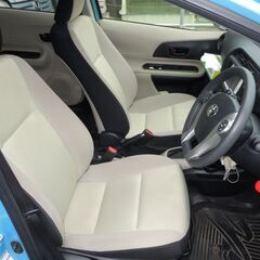 H25年式　アクアS　2WD　AT　　の画像