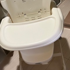 コンビのハイローチェア　