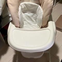コンビのハイローチェア　の画像
