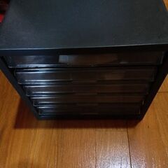 4段レターケース、粉ふるい、キッチンペーパースタンド、水筒　いか...