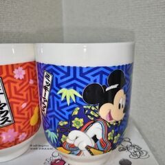 新品未使用ディズニー110thアニバーサリープレートとミッキー、ミニーの湯呑みの画像