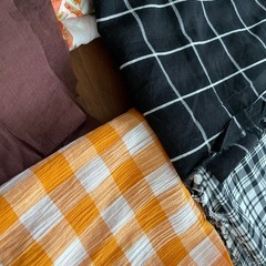 服地　生地　布　ハギレ　の画像