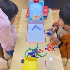 毎木曜午後【子ども向け英語活動のお手伝いをしてくれる方を探しています】