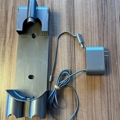 Dyson V8 純正 充電器の画像
