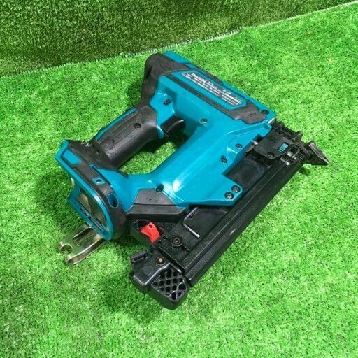 マキタ FN350DZ 充電式木面釘打機 本体のみ 18v【市川行徳店】【店頭取引限定】【中古】管理番号：ITUEEE6SF35K