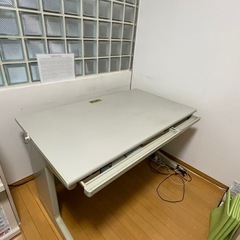 オフィス机／パソコンデスク　の画像