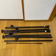 突っ張りポールハンガーの画像