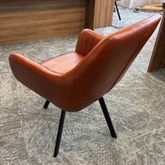モダンクラブ回転チェア 未使用品の画像