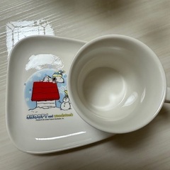 SNOOPY スヌーピーのお皿とカップ ケンタッキーの画像