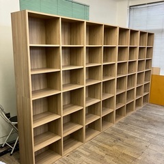 大型　本棚　一つ2000円