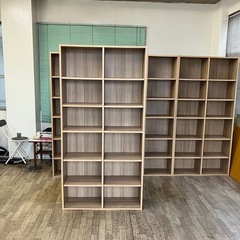 大型　本棚　一つ2000円の画像