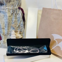 ラッピングフル包装新品未使用！人気人脈恋運運気パワーアップ水晶薄...