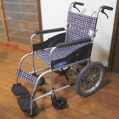 介助用車いす(日進医療器 NEO-2)