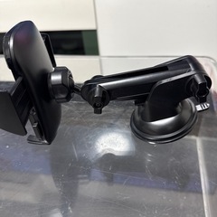 スマホホルダー　車用
の画像