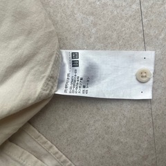 UNIQLO レディースシャツの画像