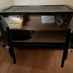 アンティークの棚の画像