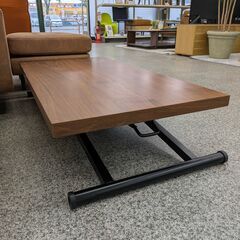 ジモティー見た！で5%OFF【ダイニングテーブル】ニトリ 昇降テーブル キャスター付き 木製天板 スチール脚 :ブラウン/ブラックの画像