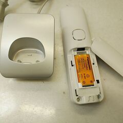 セール！品質保証☆配達有り！1000円(税込）パナソニック 子機 電話機 動作OK！現状 充電器付きの画像
