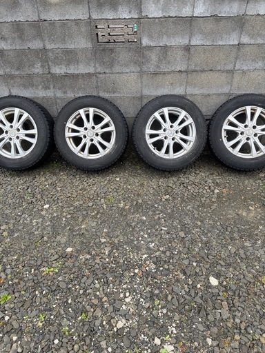 205/65R16 スタッドレスタイヤ&ホイール (ドック) 下馬のタイヤ