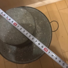 レトロなブリキのお茶缶(小)の画像