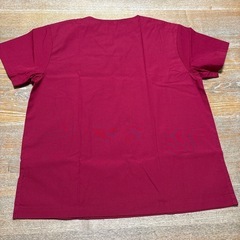 ナース服　スクラブ　ワインレッドの画像