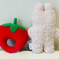 はらぺこあおむし りんご ガラガラ ラトル ベビー おもちゃ レアぺぺ うさぎの画像