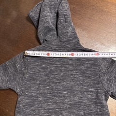 UNIQLO kidsパーカー　120サイズの画像