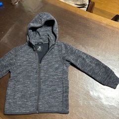 UNIQLO kidsパーカー　120サイズ
