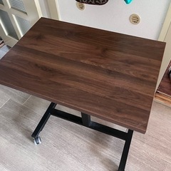 キャスター付　昇降式テーブルの画像