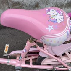 子供　自転車　補助輪付きの画像