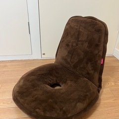 リクライニング機能つき座椅子