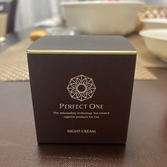 日本製薬パーフェクトワン夜用美容クリーム