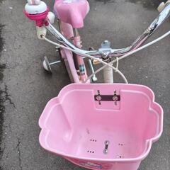 子供　自転車　補助輪付きの画像