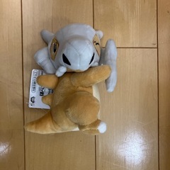 カラカラのぬいぐるみ