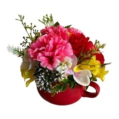 カーネーション入り＊ミニカップの花束アレンジ＊母の日ギフトにも◎