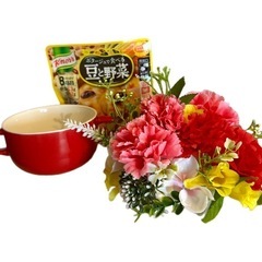 カーネーション入り＊ミニカップの花束アレンジ＊母の日ギフトにも◎の画像
