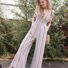 【To the sea】 ラッフルシャーリングロンパース ベージュ(M)の画像