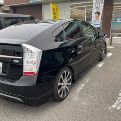 トヨタプリウス30HYBRIDの画像