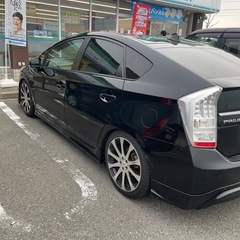トヨタプリウス30HYBRIDの画像