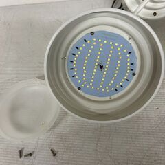 【村上工作所】LOUIS ルイス LED内蔵式 シーリングライト WLED-4021 照明器具 ホワイト 通電確認済 モテ部屋 おしゃれ ルームライト Y1245の画像