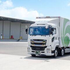 大型〜２ｔ車での配送作業