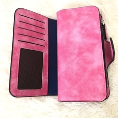 【未使用品】　配送・直接引渡OK　ロングウォレット　レディース 財布　縦１９cm 横１０cm 厚み２cmの画像