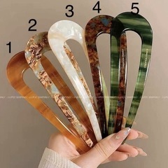 ヘアクリップの画像